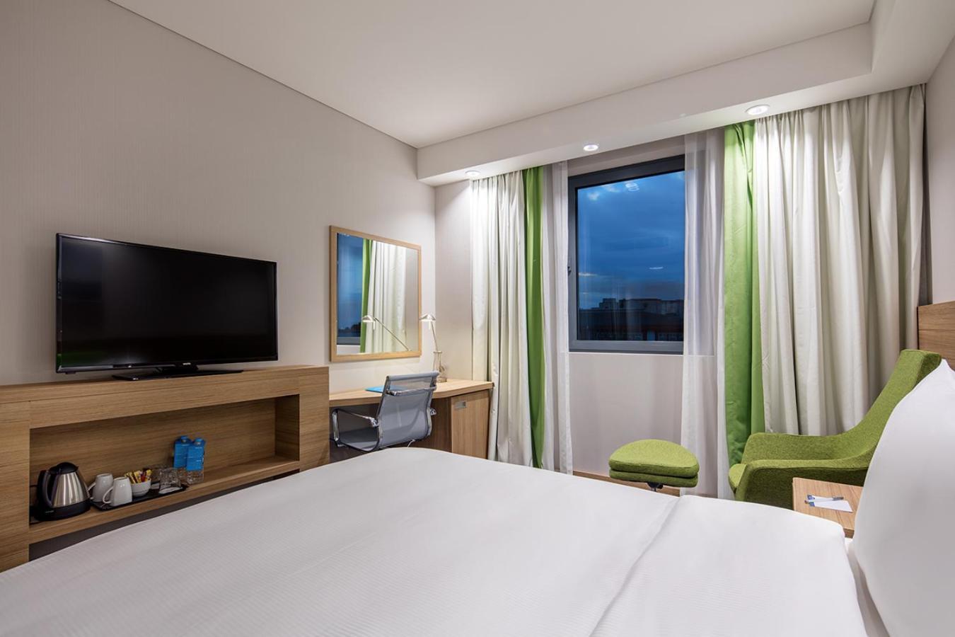 Hampton By Hilton Istanbul Zeytinburnu Hotel Exterior photo